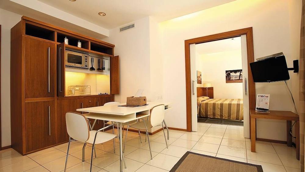 Rota Suites Sorrento Exterior foto